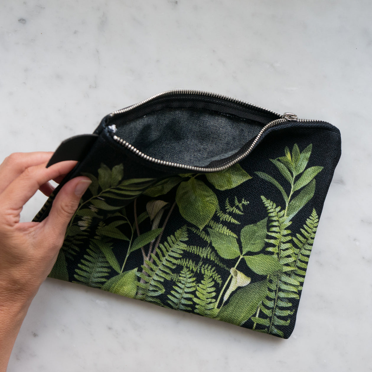 Zipper Bag ~ Greenery on Black