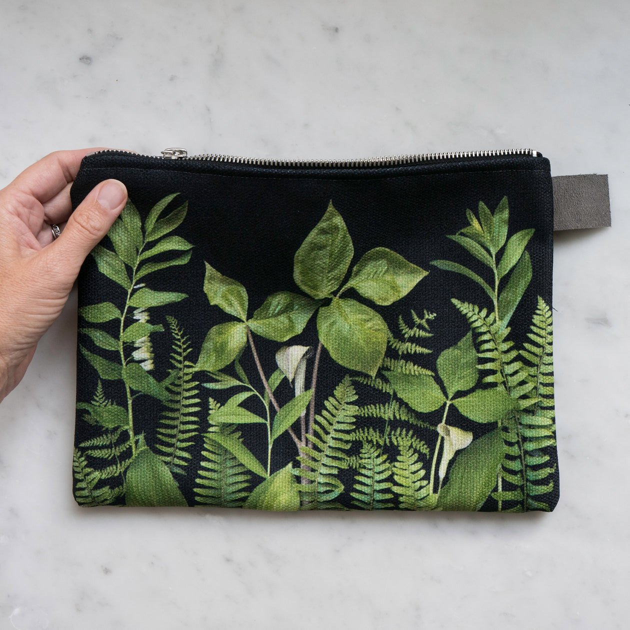 Zipper Bag ~ Greenery on Black